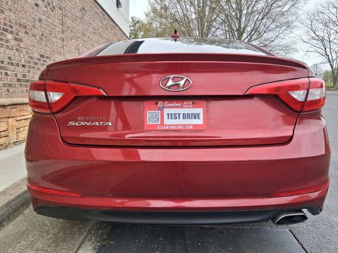 Used 2015 Hyundai Sonata SE image 4