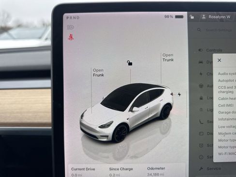 Used 2022 Tesla Model Y Performance image 26