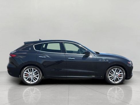 Used 2022 Maserati Levante GT AWD/4WD image 8