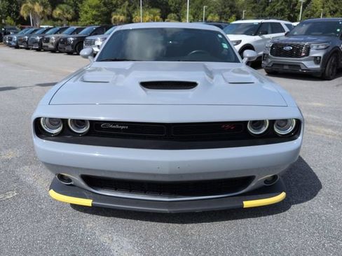 Used 2021 Dodge Challenger R/T Scat Pack RWD image 9