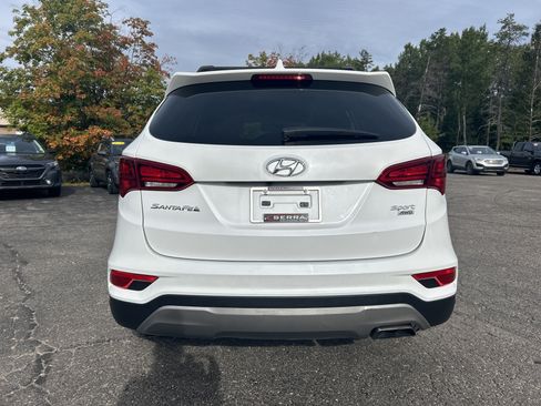 Used 2018 Hyundai Santa Fe Sport w/ 2.4L Value Package 02 AWD/4WD image 4