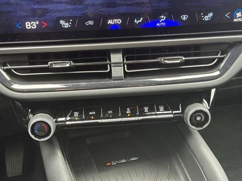 Used 2026 Chevrolet Equinox EV RS image 29