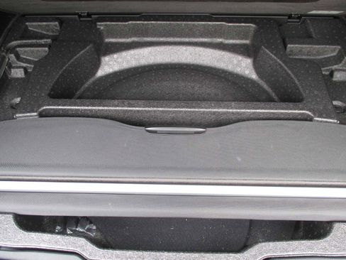 Used 2019 Subaru Forester Limited image 10