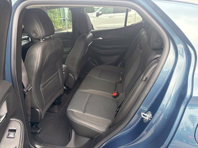 Used 2024 Buick Encore GX Preferred w/ Comfort Package FWD image 8
