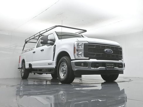 New 2026 Ford F350 XL w/ XL Chrome Package RWD image 51