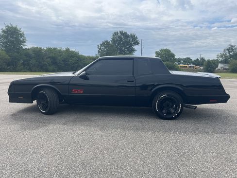 Used 1987 Chevrolet Monte Carlo SS RWD image 3
