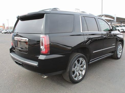 Used 2015 GMC Yukon Denali w/ Premium Package image 3