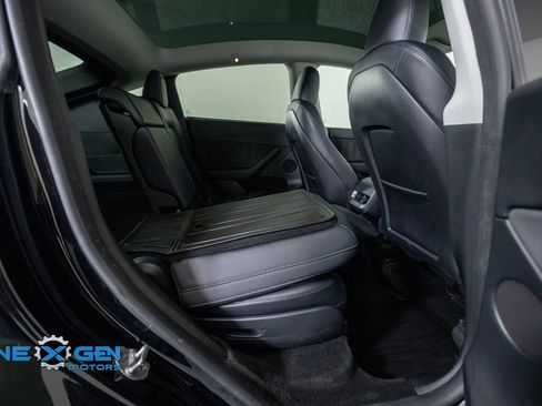 Used 2023 Tesla Model Y Long Range AWD/4WD image 37