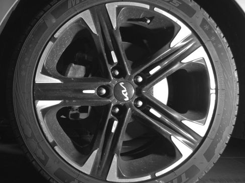 Used 2022 Kia K5 GT-Line FWD image 11