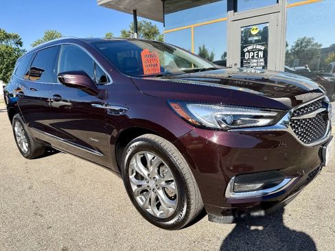 Used 2021 Buick Enclave Avenir w/ Avenir Technology Package AWD/4WD image 4