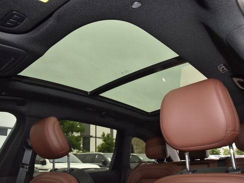 New 2026 Lincoln Nautilus Reserve w/ Jet Appearance Package AWD/4WD image 32