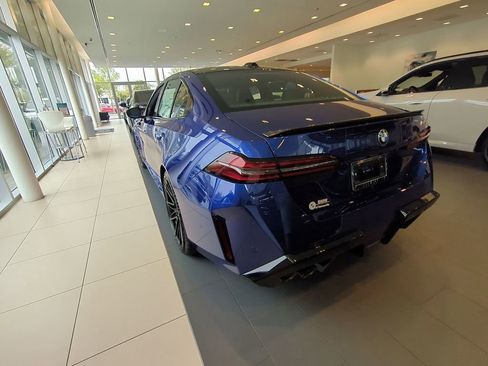 New 2026 BMW M5 w/ Carbon Package image 7