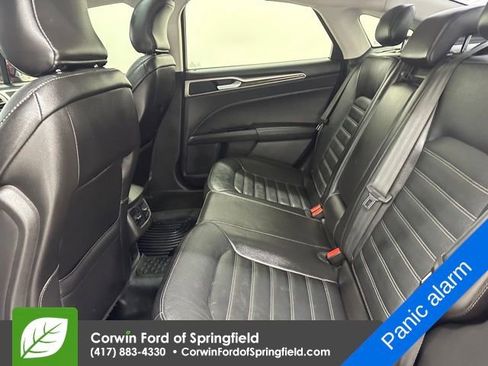 Used 2016 Ford Fusion SE w/ Equipment Group 202A image 17