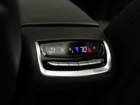 Used 2021 Cadillac XT6 Premium Luxury AWD/4WD image 30