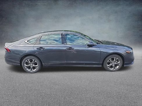 Used 2023 Honda Accord EX image 7