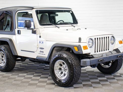 Used 2004 Jeep Wrangler X w/ Convenience Group AWD/4WD image 1