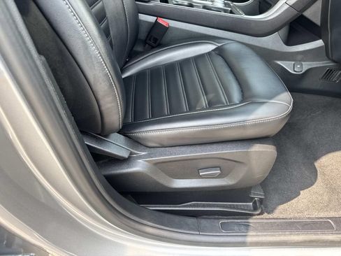 Used 2024 Ford Edge SEL AWD/4WD image 12