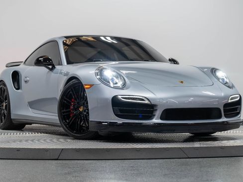 Used 2016 Porsche 911 Turbo image 5