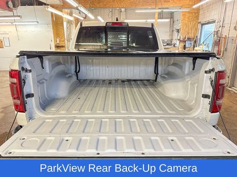 Used 2019 RAM 1500 Laramie AWD/4WD image 9