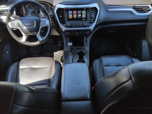 Used 2019 GMC Acadia SLT AWD/4WD image 18