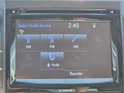 Used 2016 Toyota Camry LE FWD image 29