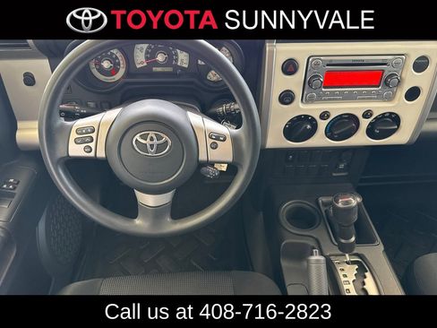 Used 2014 Toyota FJ Cruiser 4WD w/ Convenience Package image 18