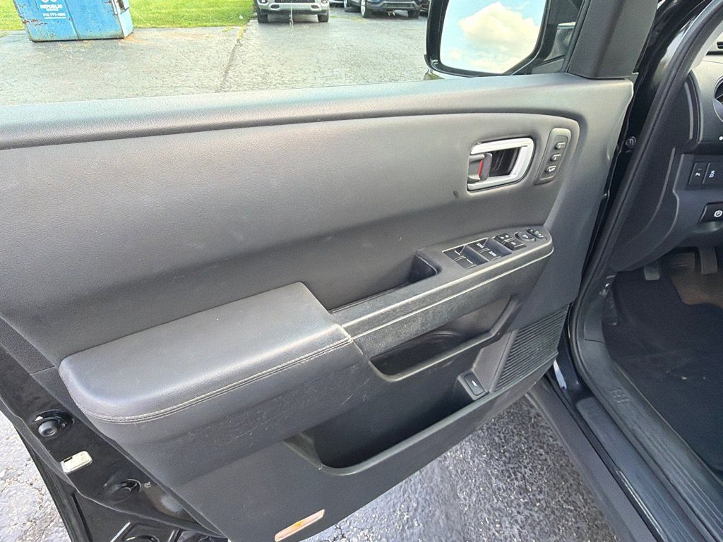 Used 2015 Honda Pilot Touring image 12