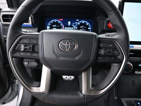 Used 2024 Toyota Tacoma TRD Sport RWD image 27