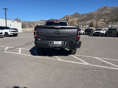 Used 2022 RAM 3500 Laramie w/ Night Edition image 5