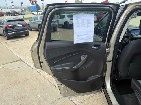 Used 2018 Ford Escape SE w/ SE Sync 3 Package image 14