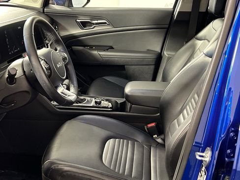 Used 2023 Kia Sportage SX image 13