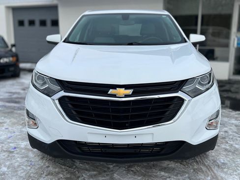 Used 2019 Chevrolet Equinox LT image 3