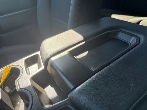 Used 2023 Chevrolet Silverado 1500 Custom image 41