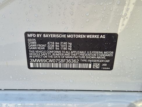 Used 2025 BMW 330i Sedan w/ M Sport Package RWD image 32