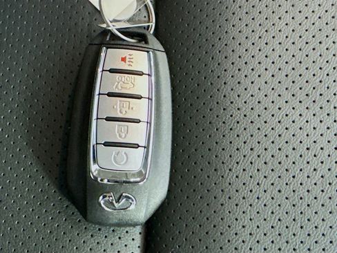 Used 2025 INFINITI QX50 Luxe image 36