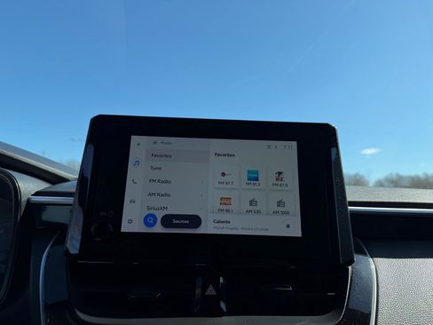 Used 2024 Toyota Corolla SE image 12