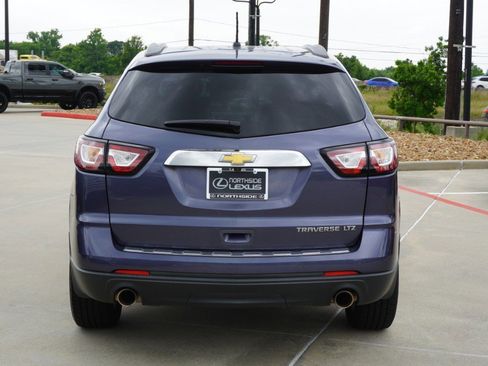 Used 2014 Chevrolet Traverse LTZ FWD image 7