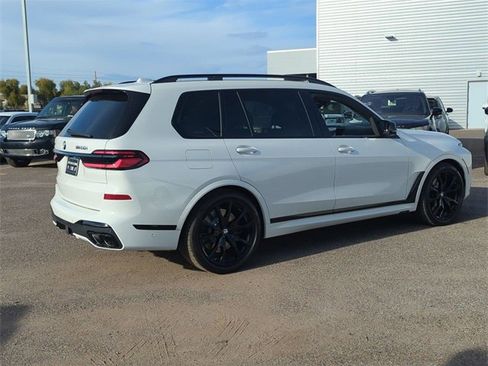 New 2026 BMW X7 M60i image 6