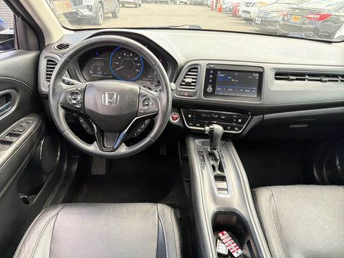 Used 2019 Honda HR-V EX-L image 10