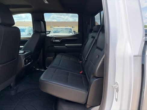 Used 2024 Chevrolet Silverado 1500 High Country w/ High Country Premium Package AWD/4WD image 37
