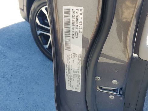 Used 2023 Jeep Compass Limited image 49