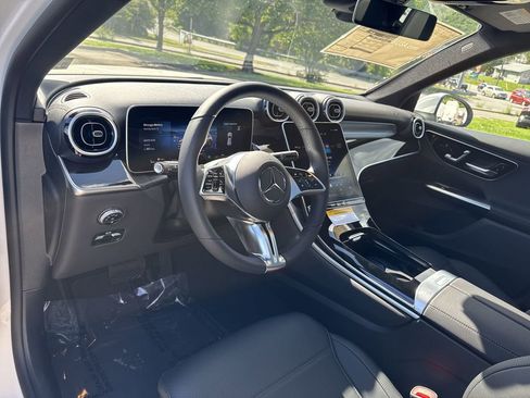 New 2025 Mercedes-Benz GLC 300 4MATIC image 13