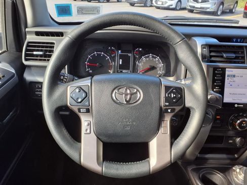 Used 2024 Toyota 4Runner SR5 image 25