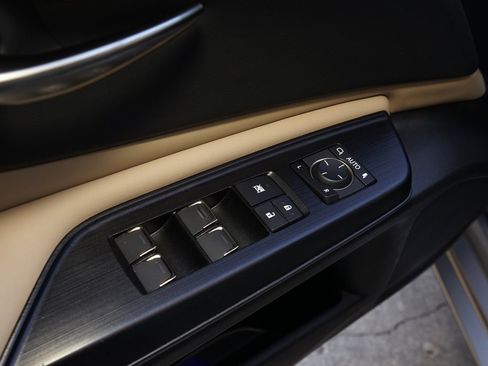 Used 2021 Lexus ES 350 w/ Premium Package image 25