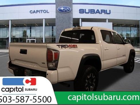 Used 2022 Toyota Tacoma TRD Off-Road w/ Technology Package AWD/4WD image 4