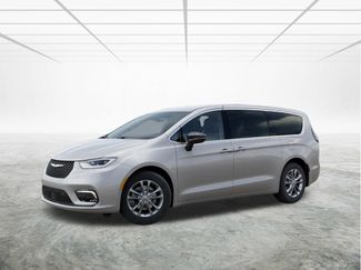New 2026 Chrysler Pacifica Select video 2