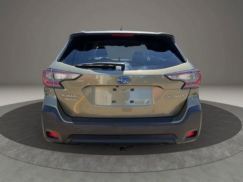 Used 2023 Subaru Outback Premium AWD/4WD image 6