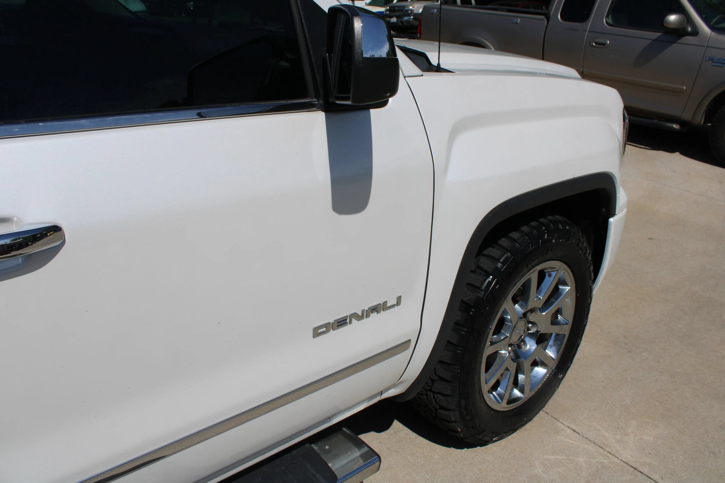 Used 2017 GMC Sierra 1500 Denali AWD/4WD image 11
