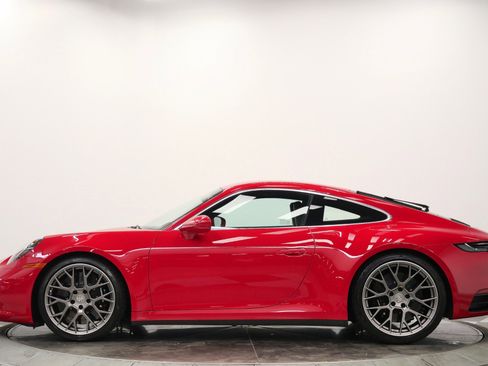 Used 2024 Porsche 911 Carrera S image 6