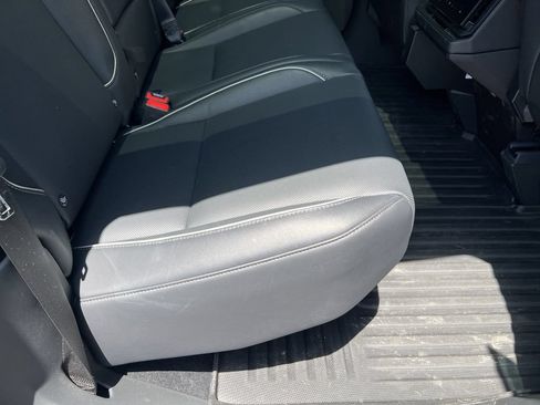 Used 2024 Tesla Cybertruck AWD Crew Cab image 18